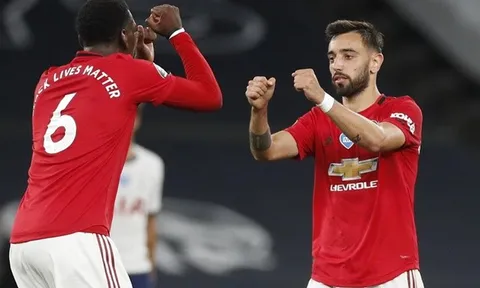 Carrick nói thẳng 1 câu về sự kết hợp giữa Pogba và Fernandes