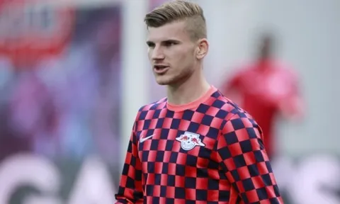 Michael Owen so sánh Timo Werner với 'hàng hớ' Chelsea