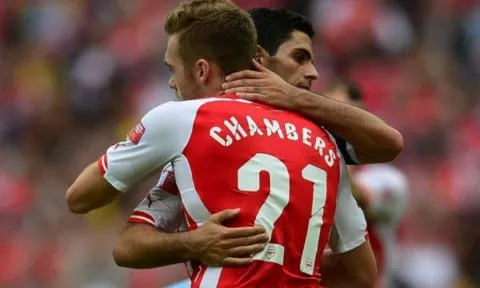 Mikel Arteta sẵn sàng bán đi đồng đội cũ để củng cố ngân sách chuyển nhượng