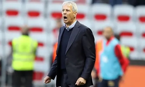 Mối quan hệ giữa HLV Favre và Dortmund có dấu hiệu rạn nứt, người trong cuộc chính thức lên tiếng
