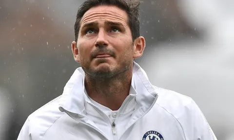 Một tay đẩy Chelsea vào 'bảng tử thần', Cech nói gì?