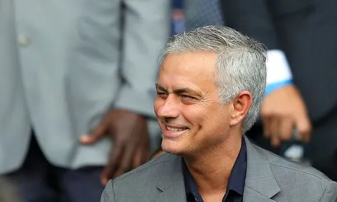 Mourinho quay trở lại Premier League