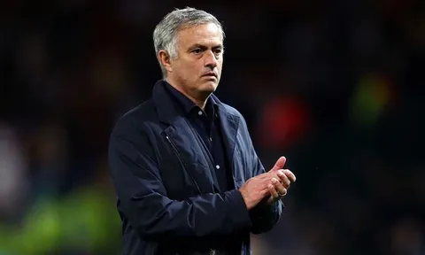 Fan bóng đá: "Lối chơi ru ngủ, ông ấy hết thời rồi"