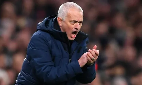 "Mourinho cần phải cầu nguyện điều đó đến với Man City"