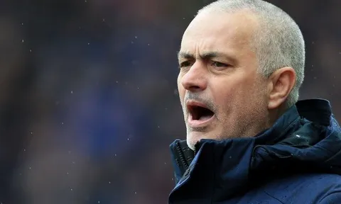 Mourinho lớn tiếng, đòi các cầu thủ Tottenham làm 1 điều giữa mùa dịch