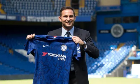 Mourinho mừng cho Lampard vì nghịch cảnh của Chelsea