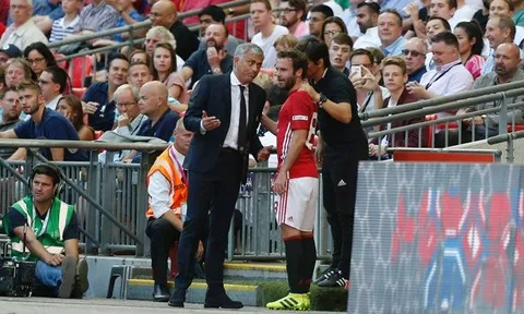 'Khi Mourinho tới Man Utd, gia đình tôi đã lo ngại'