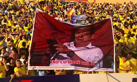 Nam Định nhận án phạt từ VFF vì hành động "không đẹp" của CĐV tại Thiên Trường