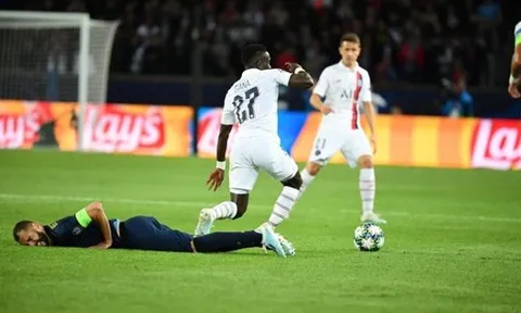 Nào phải 'thiên thần', Real đã bị càn quét bởi 'viên ngọc đen' PSG