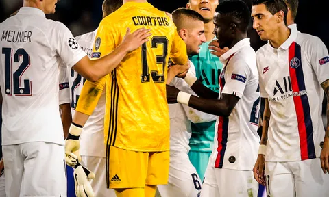 Navas lần đầu nói về màn "cà khịa" với Courtois