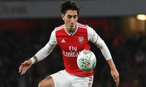 "Nếu nhận được một lời đề nghị phù hợp, Arsenal nên cân nhắc bán cậu ấy"