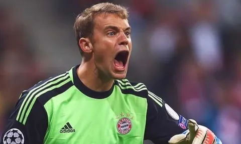 Quá bực bội, Neuer và đại diện cùng đăng đàn cáo buộc Bayern