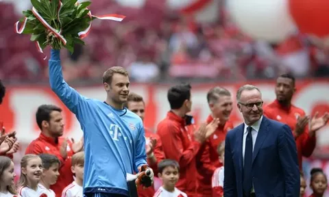 Neuer nổi đóa, sếp lớn Bayern lên tiếng trấn an dư luận
