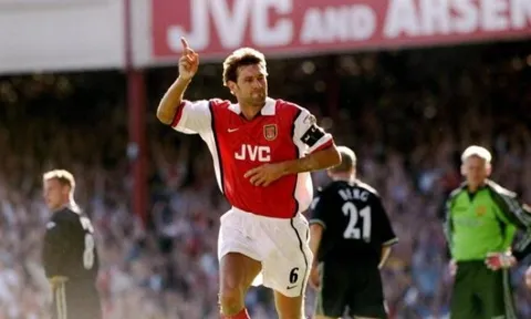 Neville: "Nếu có thể lấy 1 cầu thủ Arsenal về chơi cho Man Utd, tôi sẽ chọn cậu ấy"