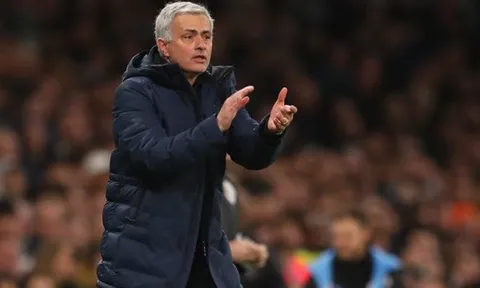 Cạn tình cạn nghĩa, Mourinho 'văng tục' liên hồi khi nhắc về Chelsea