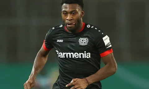 XONG! Fosu-Mensah nói rõ lý do chia tay Man Utd