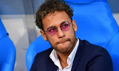 Neymar trả giá vì sự tham lam