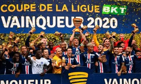 "Người nhện khung gỗ" tỏa sáng, PSG nghẹt thở hoàn tất cú ăn ba quốc nội