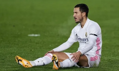 Ngụp lặn ở Real, Hazard khiến đồng đội cũ "đau đớn"