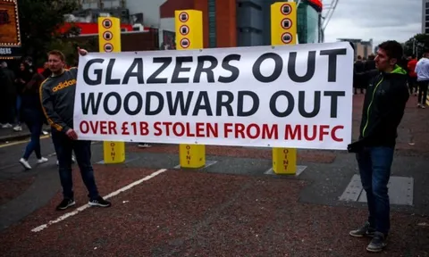 Nhà Glazers chốt giá bán đứt Man Utd, con số bất khả thi