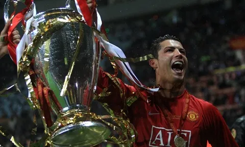 Các chiến thắng khiến sao bóng đá bật khóc như "đứa trẻ": CR7 ở đêm mưa Moscow