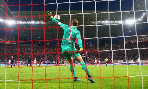 Những điểm nhấn quan trọng nhất vòng 4 Bundesliga