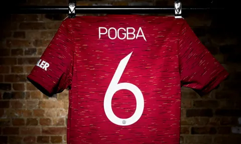 Những mẫu áo đấu của Man Utd từ 1994-nay thay đổi ra sao?
