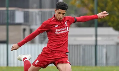 Những "ngọc quý" Liverpool sắp trình làng là ai?