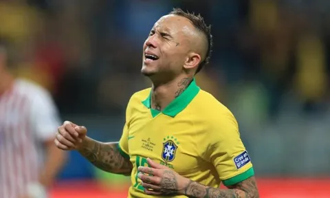 Những ngôi sao "đổi đời" sau Copa America