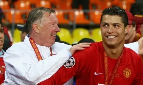 Những tình huống Sir Alex và Ronaldo thể hiện tình cảm như cha con
