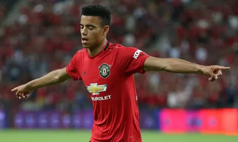 "Mỗi lần tôi bật TV, cầu thủ Man Utd đó đều ghi bàn"