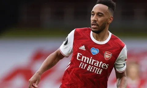 Aubameyang suýt rời Arsenal, tới Chelsea vào tháng Một