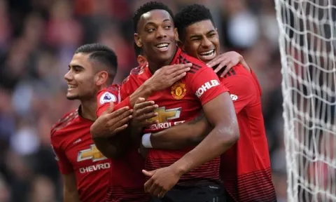 NÓNG! M.U công bố đội hình ra sân, tân binh xuất trận, Lukaku mất tăm
