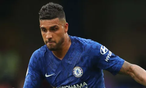 Nước Ý bấn loạn vì "hàng thừa" của Chelsea