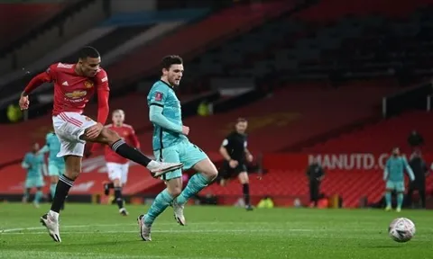 Old Trafford chứng kiến 2 "người tàng hình" trong trận Man Utd 3-2 Liverpool