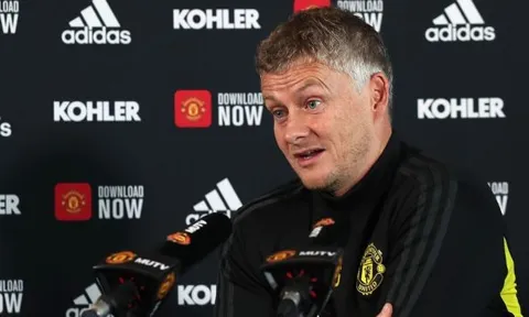 "Cậu ấy sẽ sớm được đá chính cho Man Utd tại Premier League"