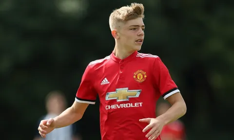 Ole xác nhận, tương lai của Luke Shaw đang bị đe doạ