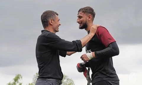 Paolo Maldini: 'Cậu ấy là thủ môn xuất sắc nhất thế giới'