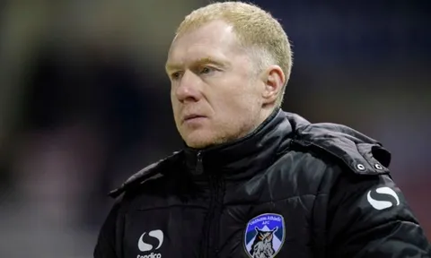 Scholes nhận định số cầu thủ Man Utd cần mua để đuổi kịp Liverpool