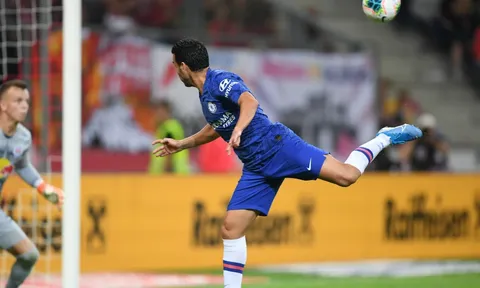 Frank Lampard khen ngợi tuyệt phẩm của Pedro