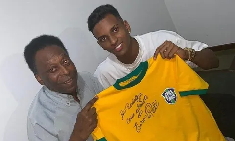 'Pele đã cầu phước cho tôi trước khi tôi đến Real Madrid'