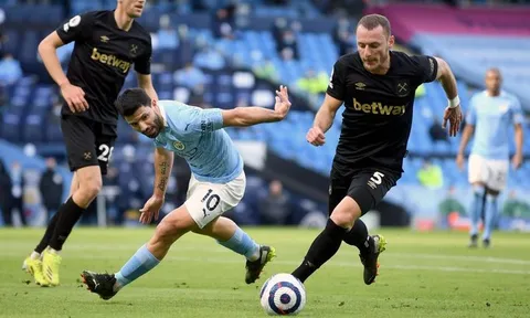 Pep ra tuyên bố cho Aguero về một suất đá chính ở Man City