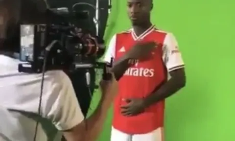 XONG! Tân binh thứ 4 đã mặc áo, Arsenal đón 'siêu chữ ký' đắt nhất lịch sử
