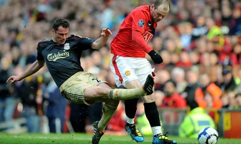 'Sếu vườn' lên tiếng, hé lộ thù hận khó tin giữa Man Utd và Liverpool