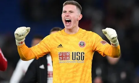 Peter Schmeichel nói lời chuẩn xác về khoảng cách giữa Henderson với De Gea