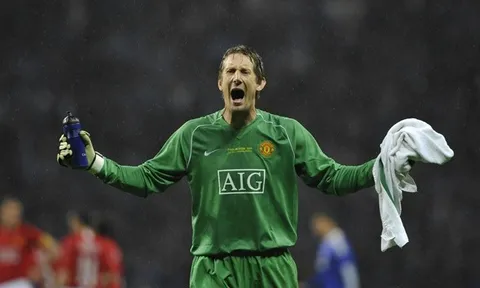 Schmeichel: 'Tôi nghĩ thật hoàn hảo nhưng cậu ta đã ký hợp đồng với Juve'