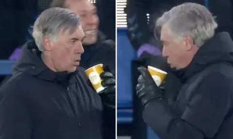Phản ứng lạ của Ancelotti khi thắng Mourinho 5-4 vào phút 97