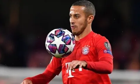 Phũ phàng với Bayern, "nhạc trưởng tuyến giữa" trên đường đến Liverpool