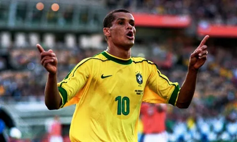 'Phù thủy Brazil' thừa nhận giấc mơ khoác áo Man Utd