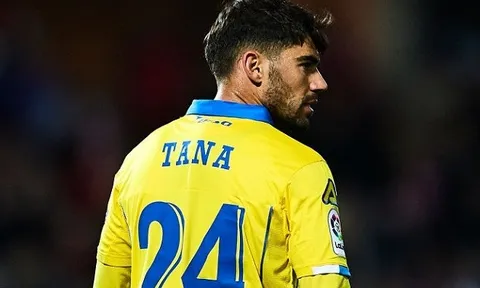 Las Palmas thuê thám tử theo dõi chính cầu thủ của mình